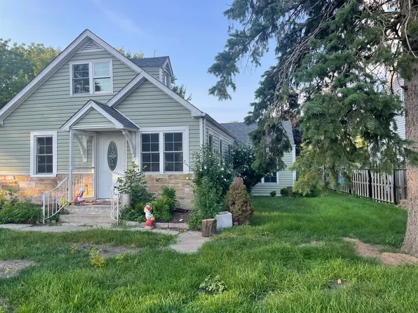 2180 Maple Ave, Hanover Park, IL 60133