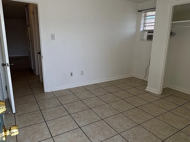 1504 Carrollton Ave #0 — Photo 4