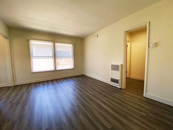 3rd image of 1210 N Berendo St #18