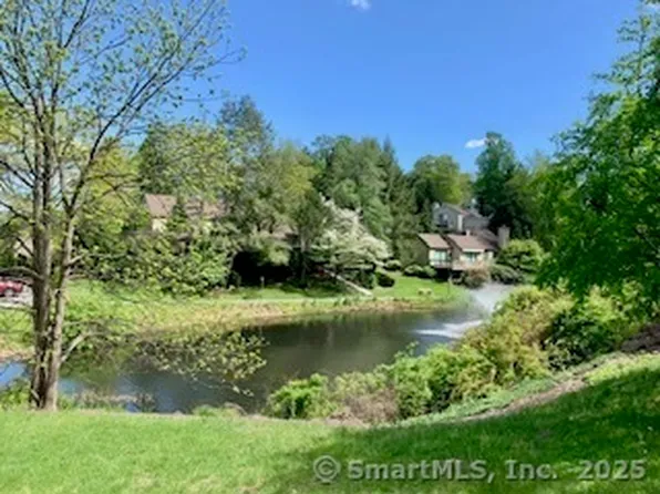 259B Krueger Circle, Southbury, CT 06488
