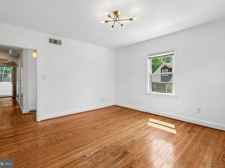 1400 Oglethorpe St NW #8 — Photo 4