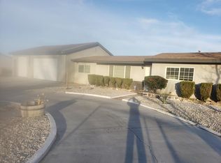 14601 Navajo Rd, Apple Valley, CA 92307