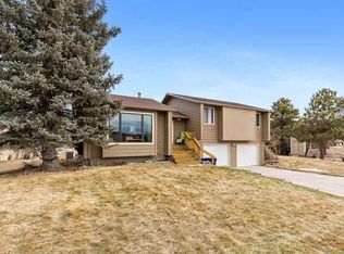 3220 Hogan Ct, Rapid City, SD 57702