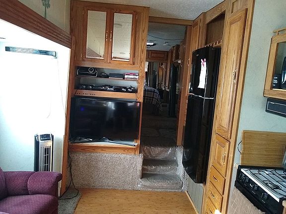 3rd image of 615 West St Lot 28