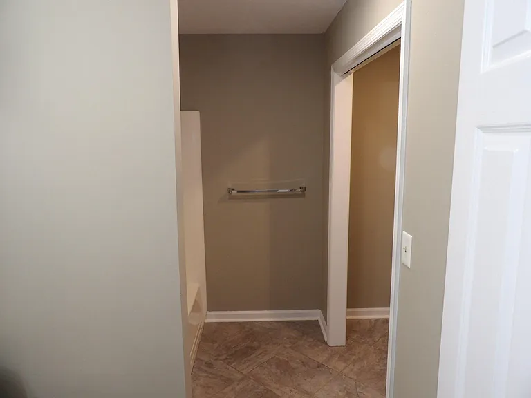 75 Ashwood Ct #3 — Photo 14