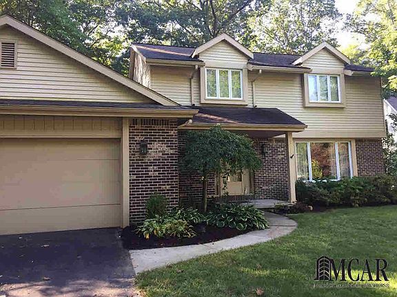 3rd image of 2075 Briarwood Ln