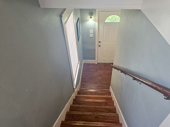 4th image of 2225 35th St #1