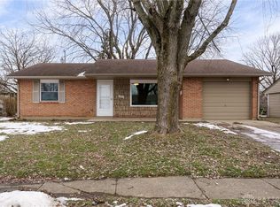 1941 Gayhart Dr, Xenia, OH 45385