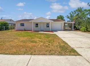 38832 Henry Dr, Zephyrhills, FL 33542