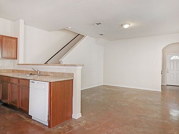 4th image of 7823 Kingsbury Way Unit 2