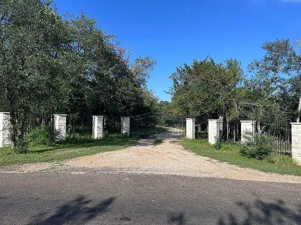 336 Elm Forest Loop, Cedar Creek, TX 78612