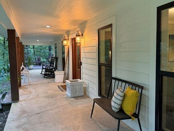 5th image of 634 Cheatwood Rd