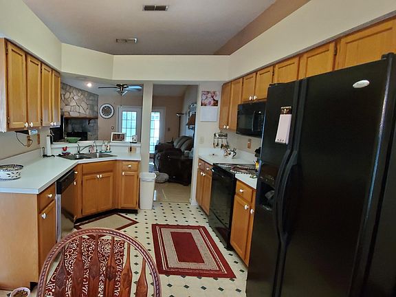 5th image of 8604 Mayall Dr