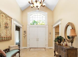 86 Alpine Way, Huntington Station, NY 11746