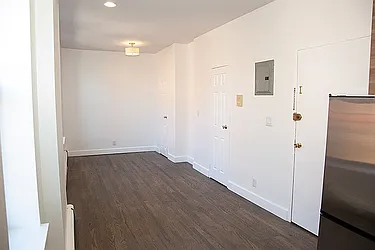 Rented by COASTLINE NEW YORK INC