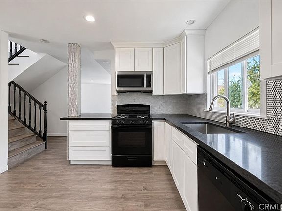4th image of 7723 Simpson Ave