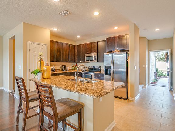 4th image of 6013 Bartram Village Dr