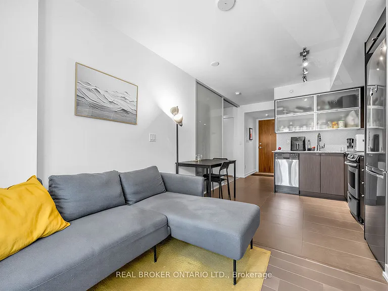 170 Fort York Blvd #407 — Photo 14