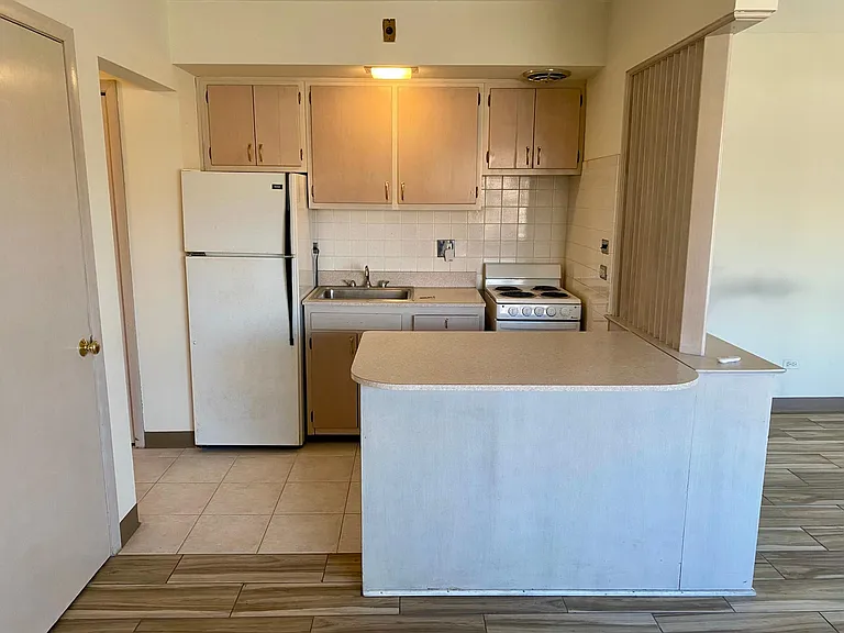 429 W Talcott Rd #2B — Photo 6