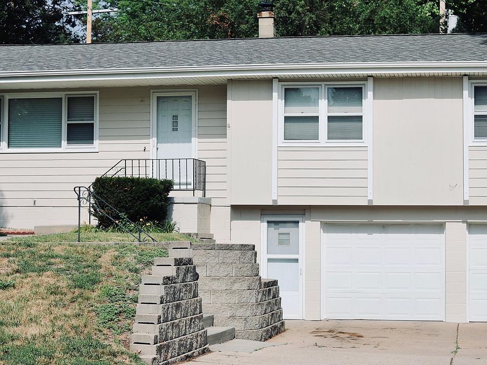 1st image of 1859 S 122nd St