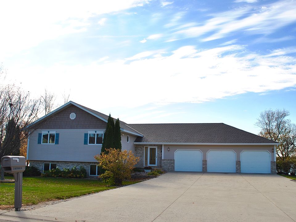 1st image of 55 Northwood Dr