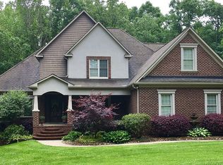 1106 Lauren Oaks Dr, China Grove, NC 28023