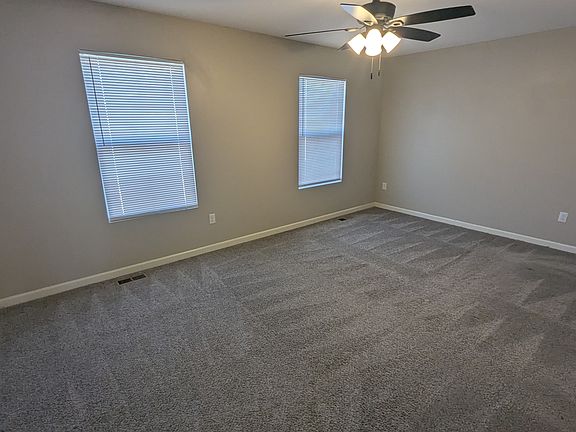 4th image of 8896 W Meadow Park