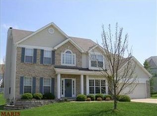 820 Crosswood Ct, Saint Louis, MO