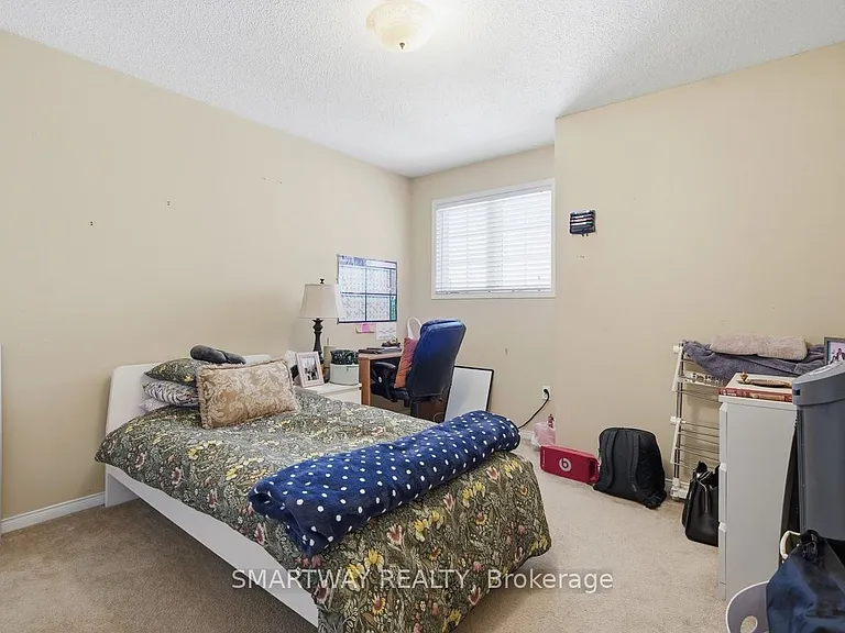646 Ridgeview Dr — Photo 23