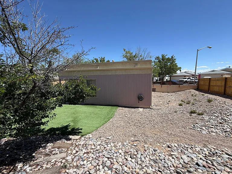 1941 Lee Loop NE — Photo 27