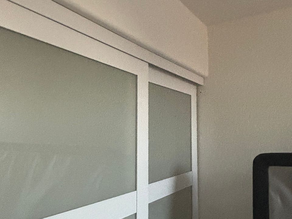 1st image of 2651 Jeffery Cir