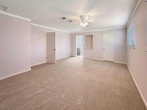 4th image of 6118 Jeanine Dr