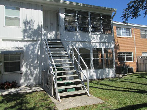 3rd image of 4158 Tamiami Trl #D