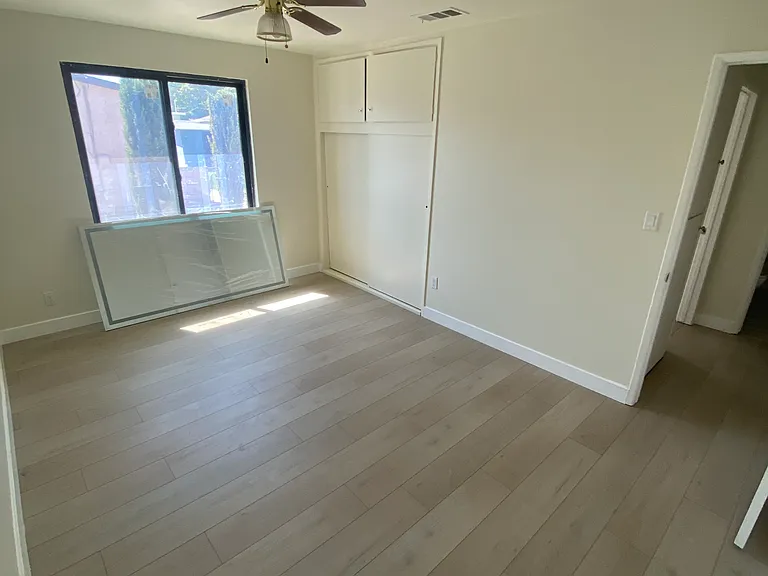 1223 W Avenue H12 — Photo 10