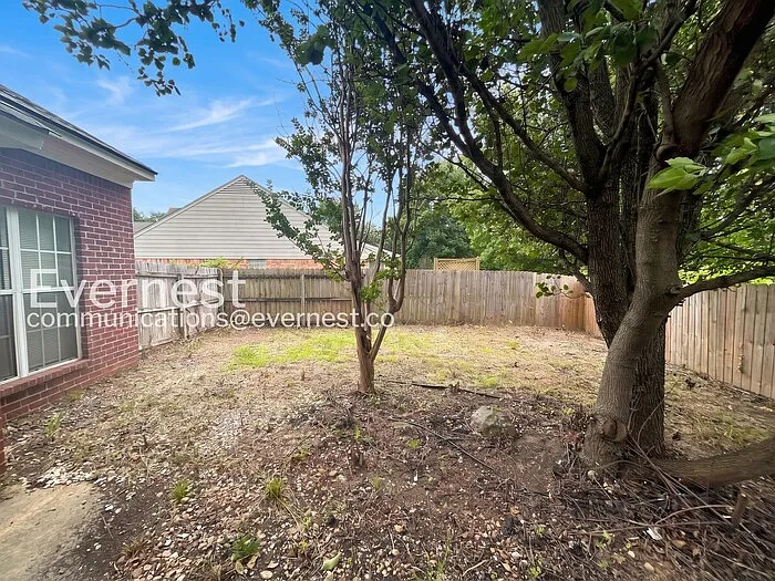 10721 Ridgefield Dr — Photo 19