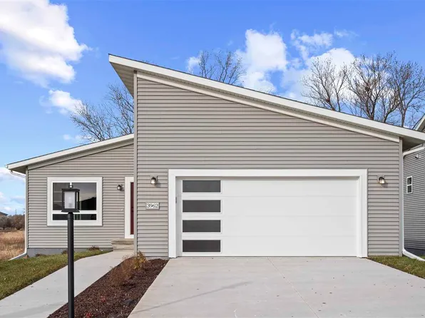 3962 Anna St, Iowa City, IA 52245