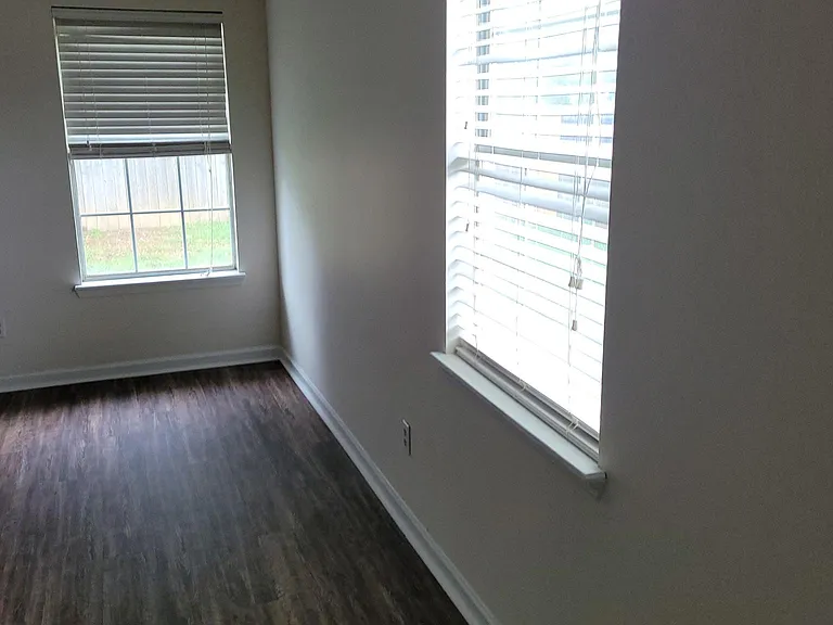 2123 Hamilton Place St #2123 — Photo 5