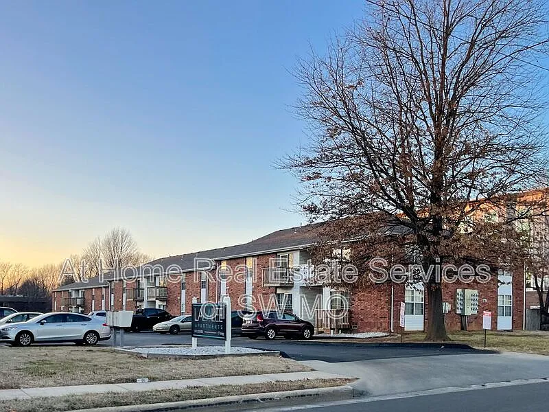 2029 S National Ave #17
