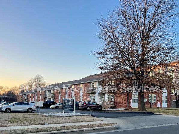 2029 S National Ave APT 17
