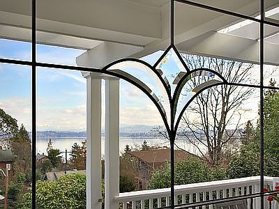 Leaded glass tulip windows