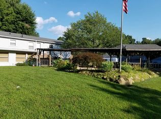 4610 Cottage Grove Rd, Uniontown, OH 44685