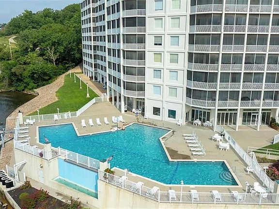 4th image of 4800 Eagleview Dr