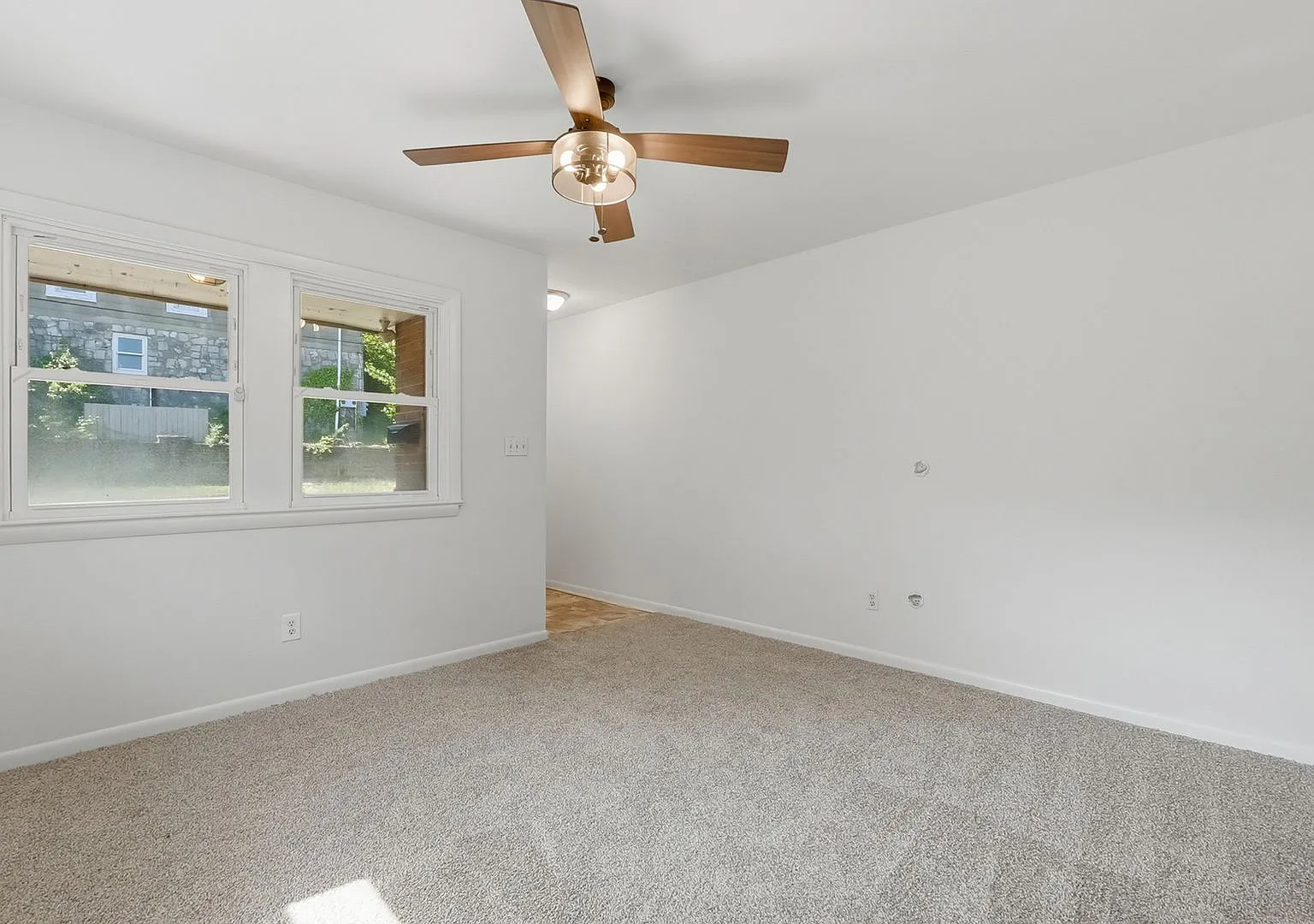 Great 2 bedroom close to UTC! — Photo 4