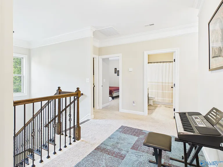 148 Kelso Blvd — Photo 16