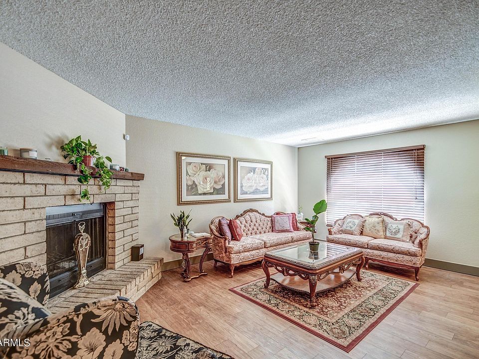 1st image of 10404 W Calle Del Oro