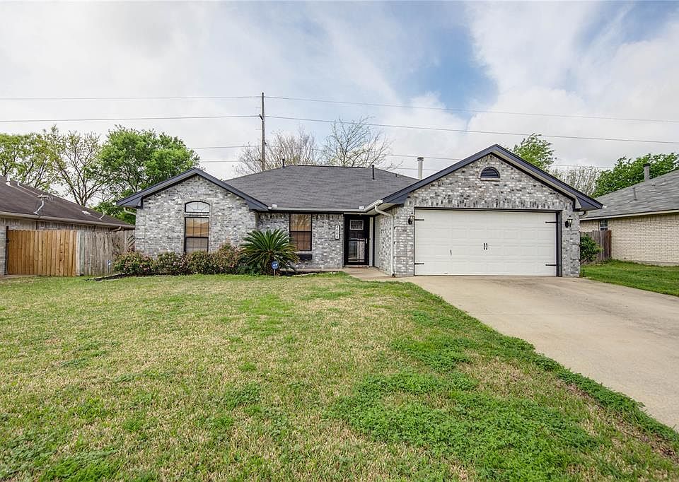 1st image of 4004 Windfree Dr