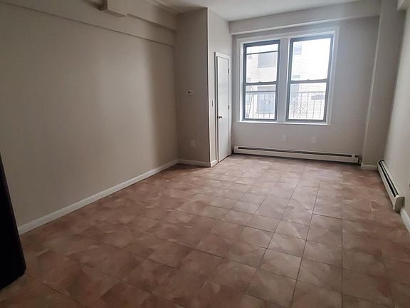 4th image of 150 S Harrison St #3G