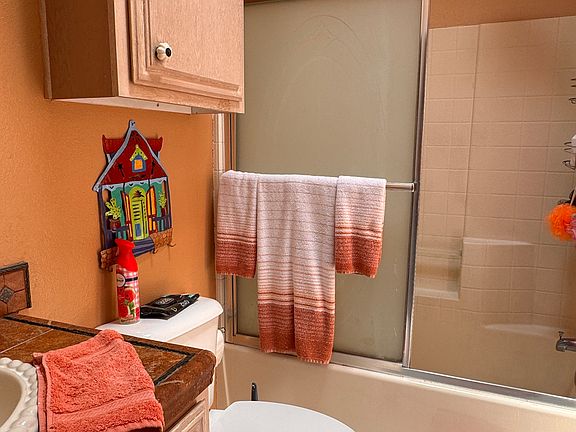 5th image of 6234 Beachcomber Dr