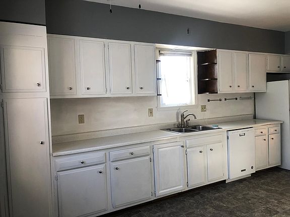 4th image of 1616 Race St