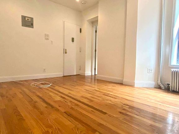 4th image of 222 Thompson St #11A